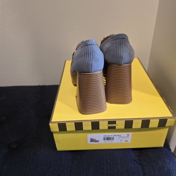 Circus by Sam Edelman Corduroy Blue and Brown Heeled Loafers - Picture 5 of 10